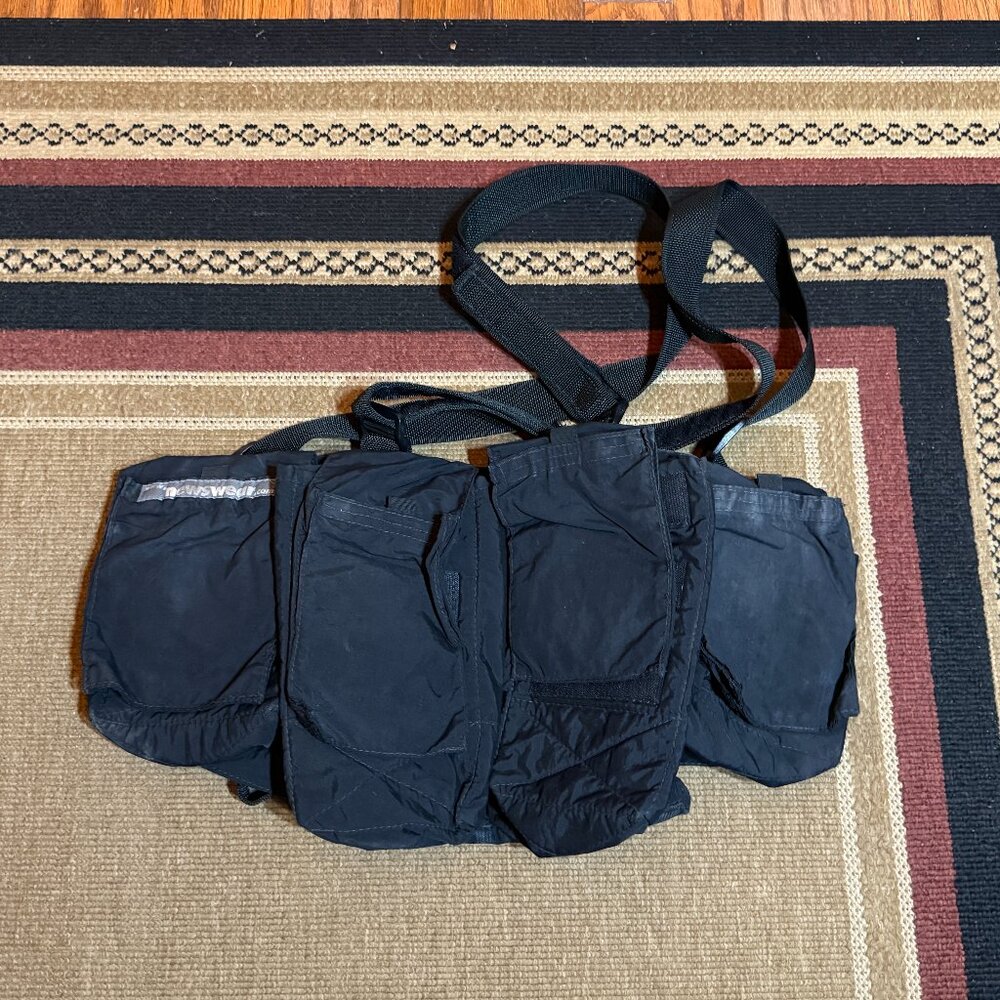 Newswear Medium Chestvest Photography Pouches Black - Used